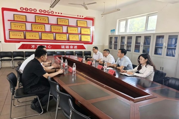 高宝龙赴唐县东岳口村调研乡村振兴工作并开展科普帮扶慰问活动1.jpg